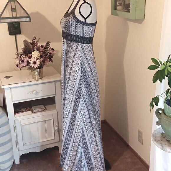 Prana Athleisure Maxi Dress - Picture 5 of 13